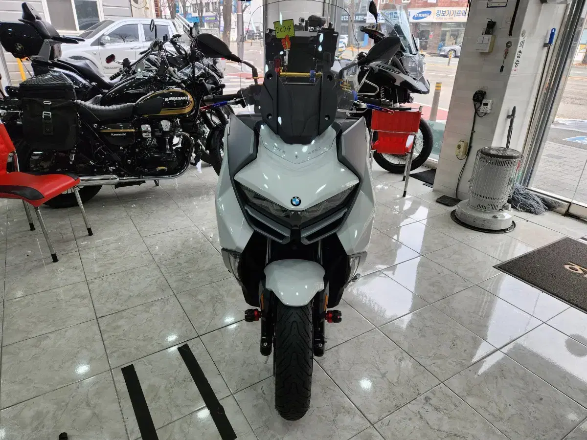 BMW C400GT 년식2024 무 기스 무사고